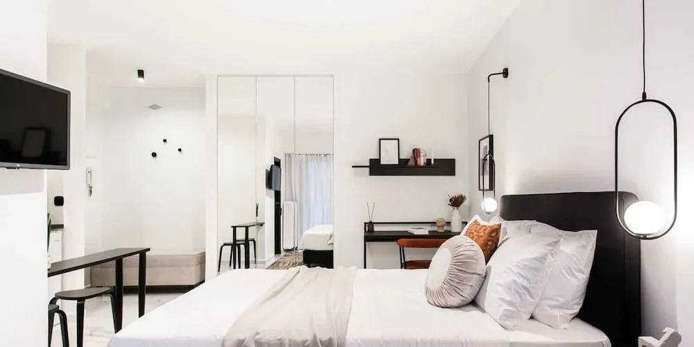 Black & White Studio Lycabettus Hill