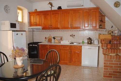 Méz Apartman
