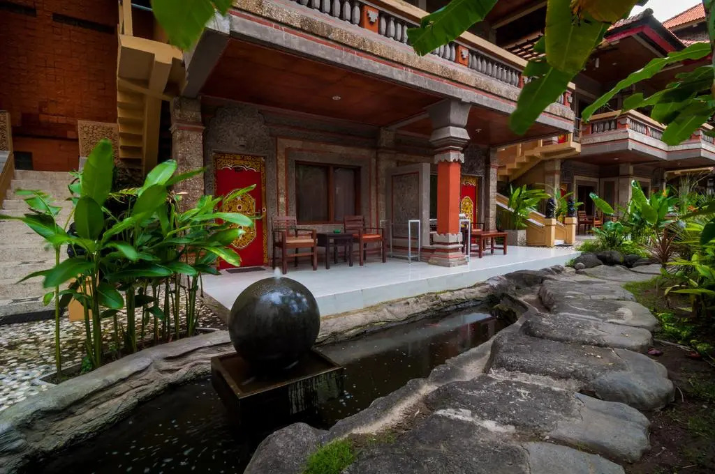 Отель Melasti Kuta Beach Hotel and Spa