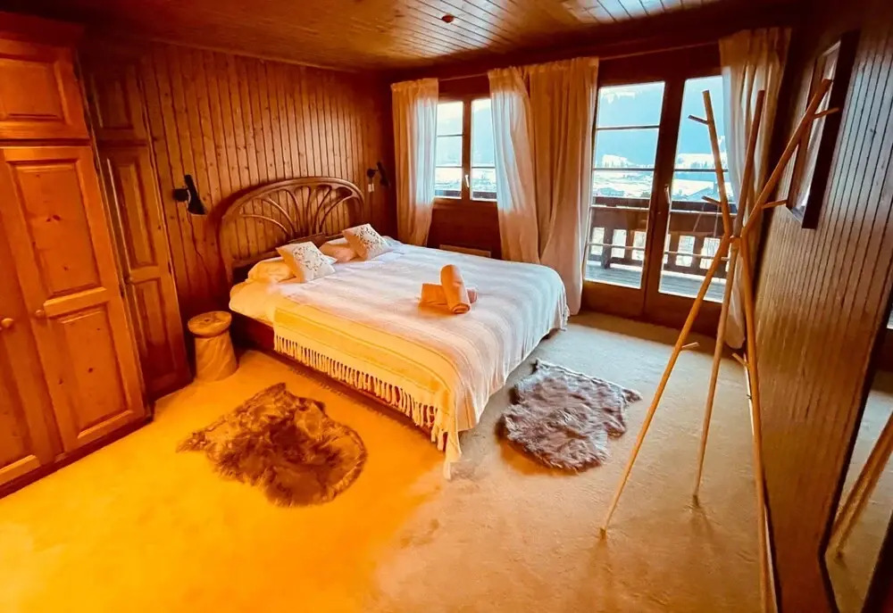 Modern 3 Br Duplex With Huge Panoramic Alps Views