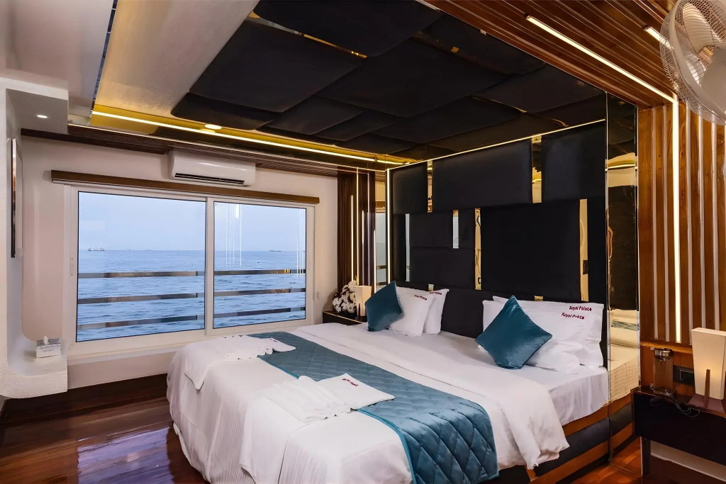 Cosy Premium Houseboats