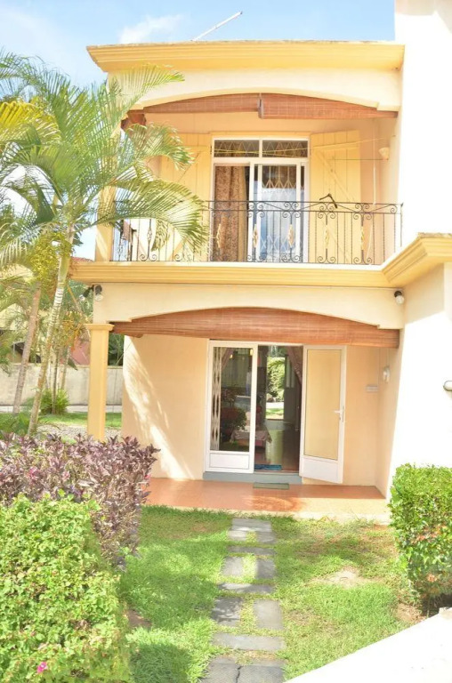 Beachfront Villa near Mont Choisy Beach