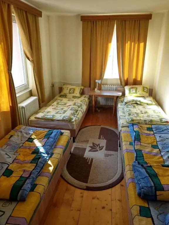 Lary Hostel