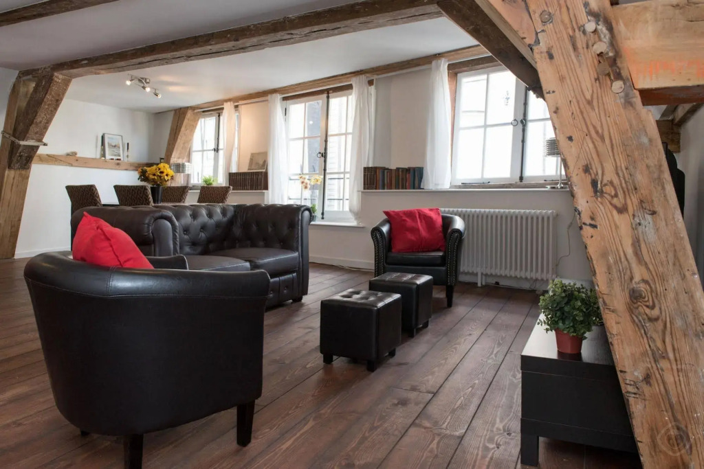 Old City Centre apartments - Central Station area