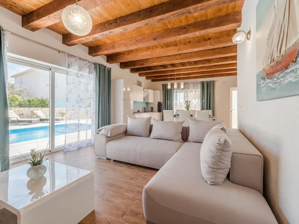Private Pool Villa in Suko an