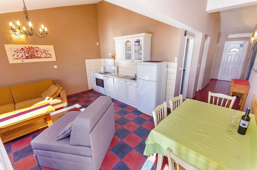 Apartments Miro