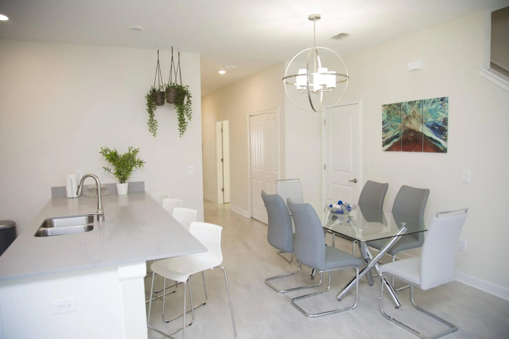 Amazing 5Bdr at ChampionsGate 11 miles from Disney