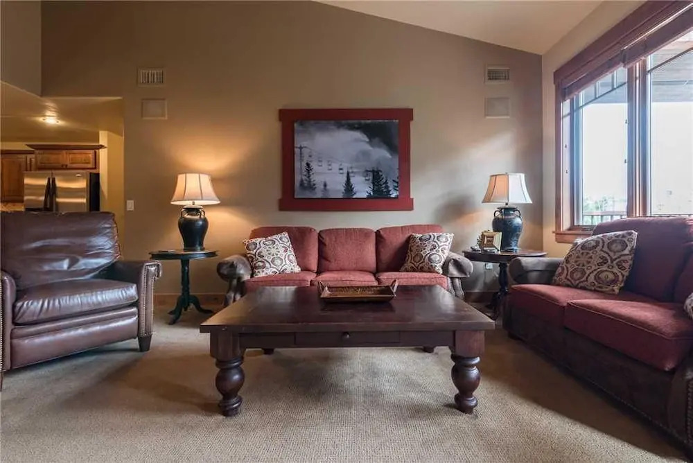 5306 Emerald Lodge, Trappeur's Crossing Apartment 4