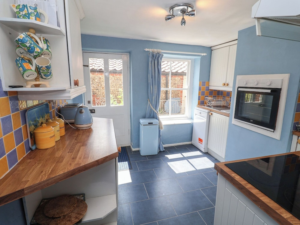 Delphinium Cottage