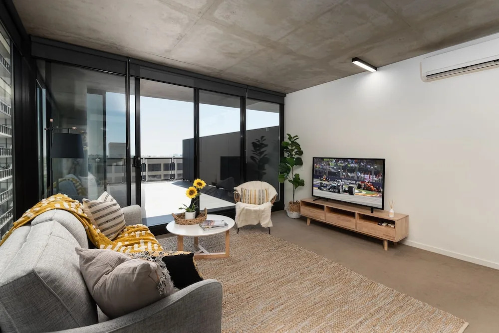 568 St Kilda Road Apartments by TWIG