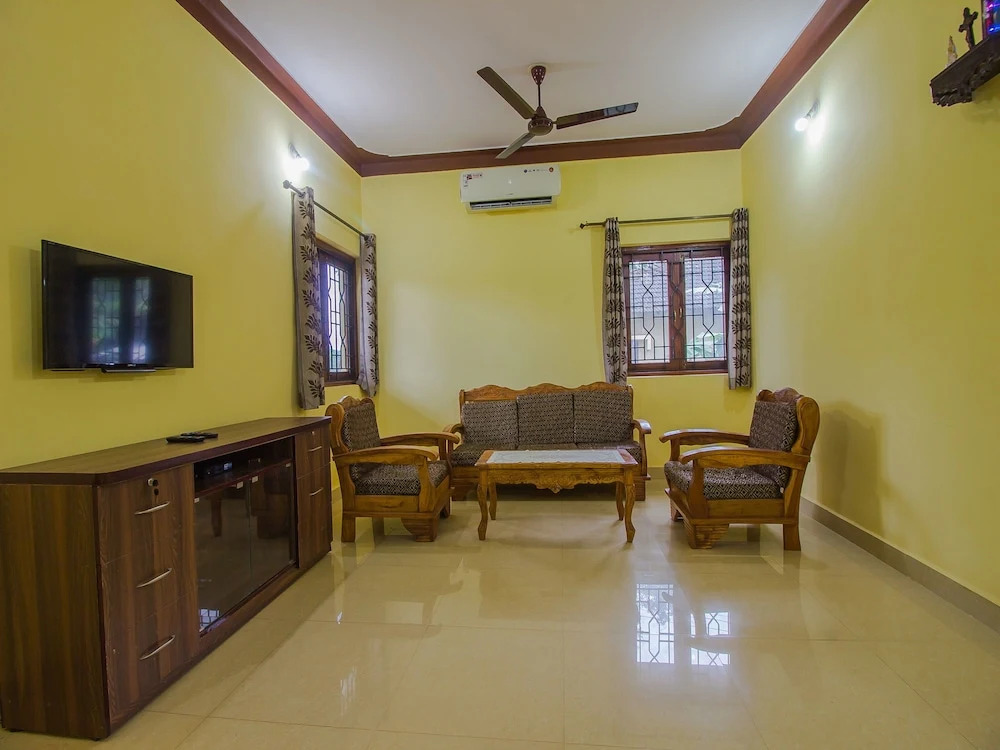 OYO 17112 Home Traditional 2BHK Mandrem