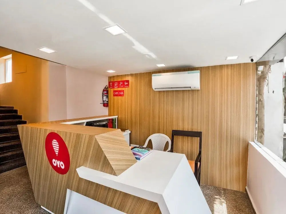 Sr Grand by OYO Rooms