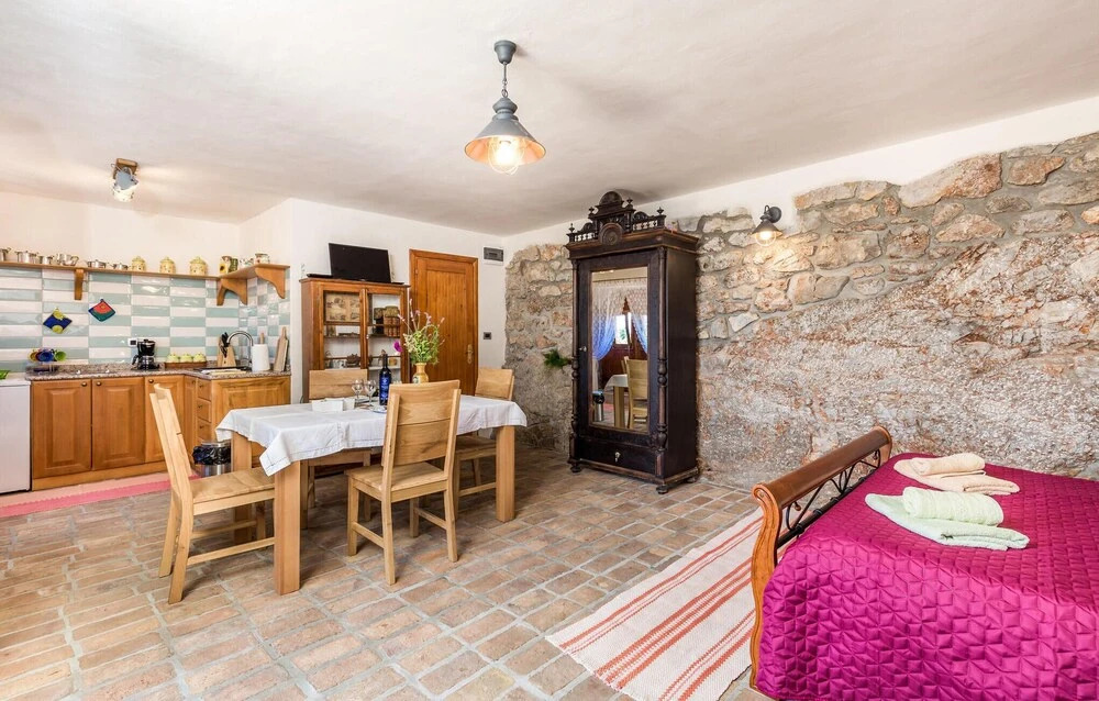 Lovely Home In Lovran