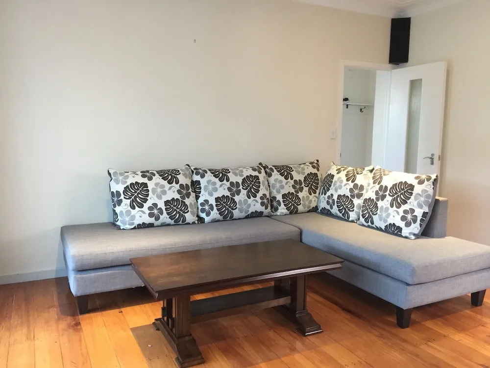 Newly refurbished 2 bedroom in Milford