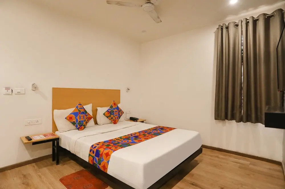 Hotel Grand In Vaishali