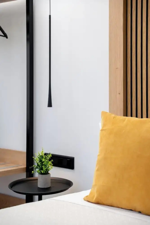 INCORSΟ - Smart Luxury Stay - Athens Airport - PassCode Late Self Check In