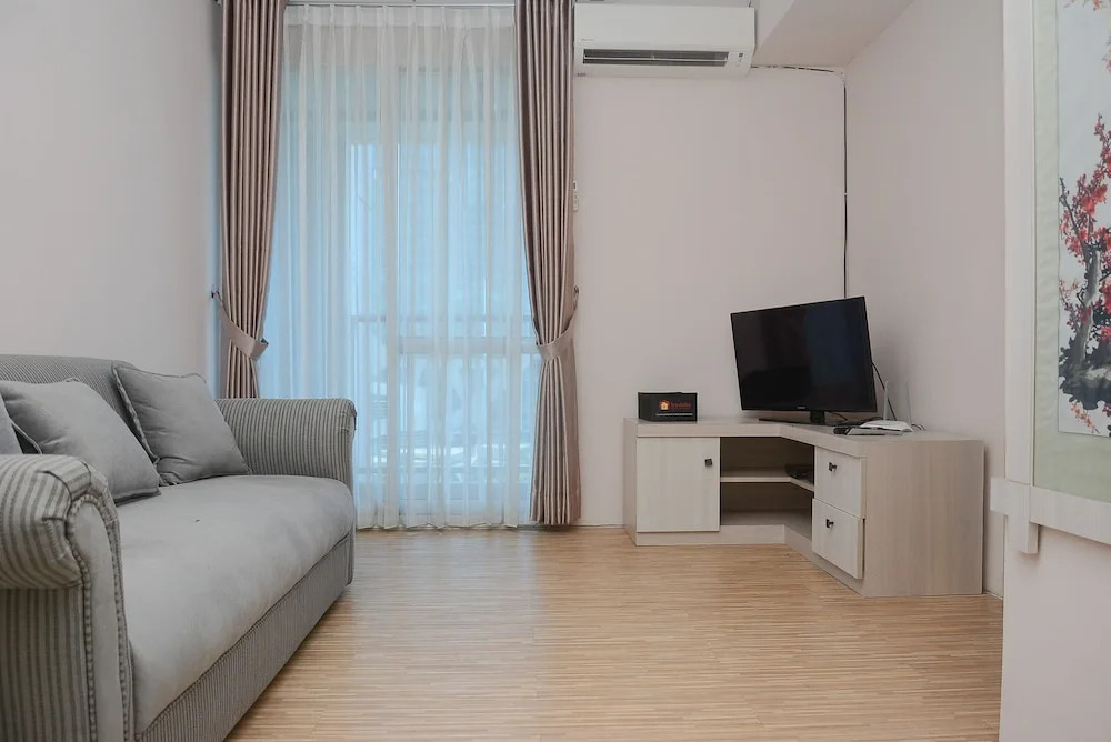 Comfort and Stylish 1BR at Callia Apartment