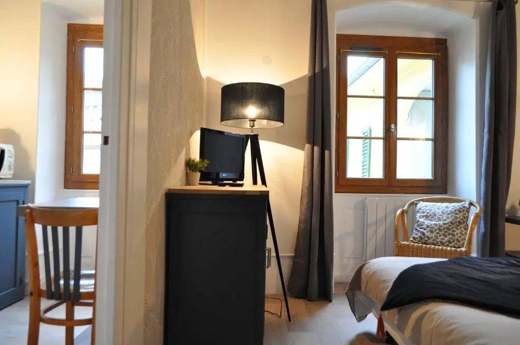 Appartements Confidence - hyper centre ville, calme SEJOURAIXLESBAINS