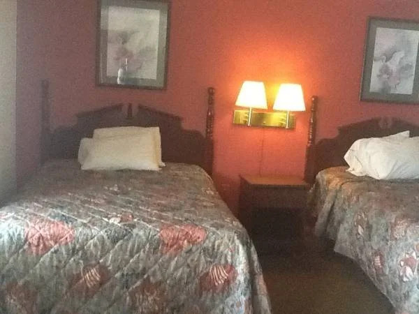 Camden Inn & Suites