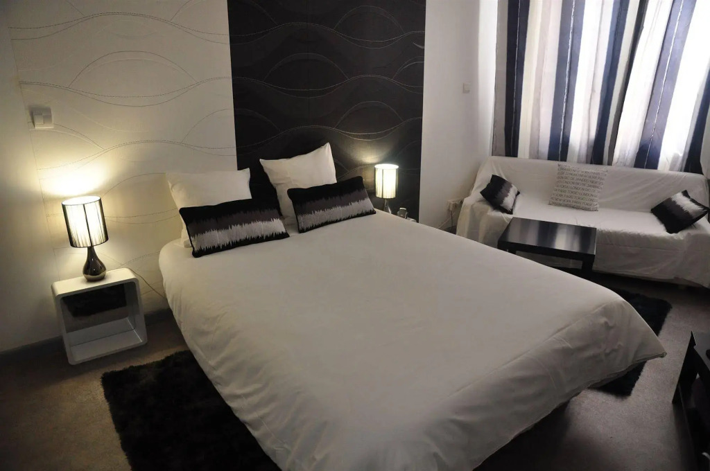 Hotel M