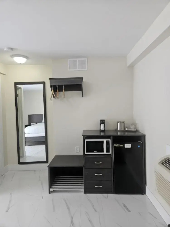 Leelas Villa Inn Flesherton