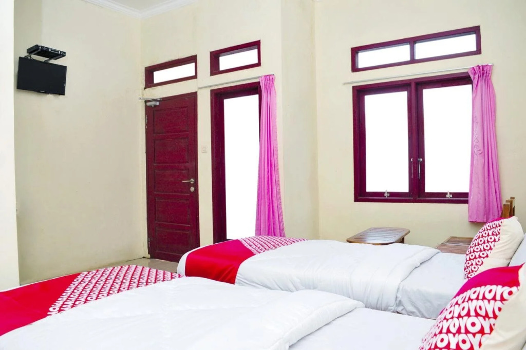 OYO 2471 Swarna Raya
