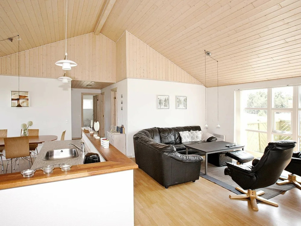 Stunning Home In Thisted With Sauna