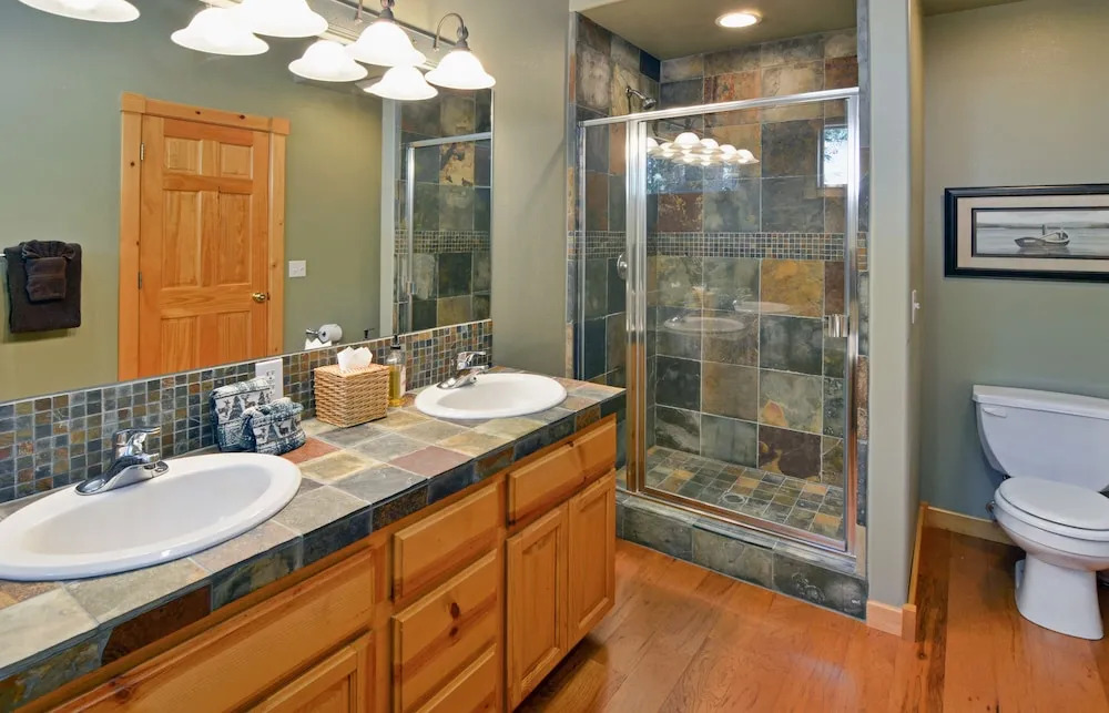 14394 Tyrol Rd Condo
