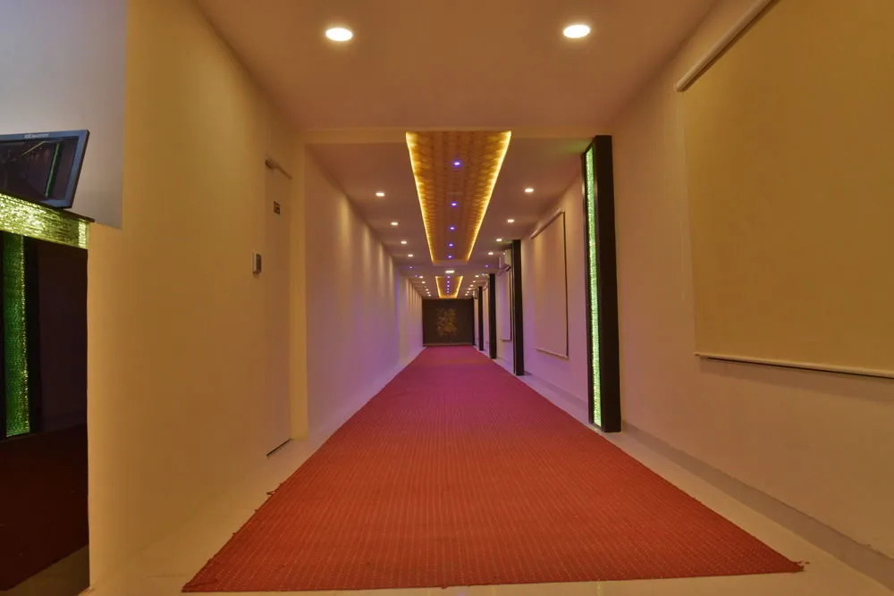 FabHotel Berry's