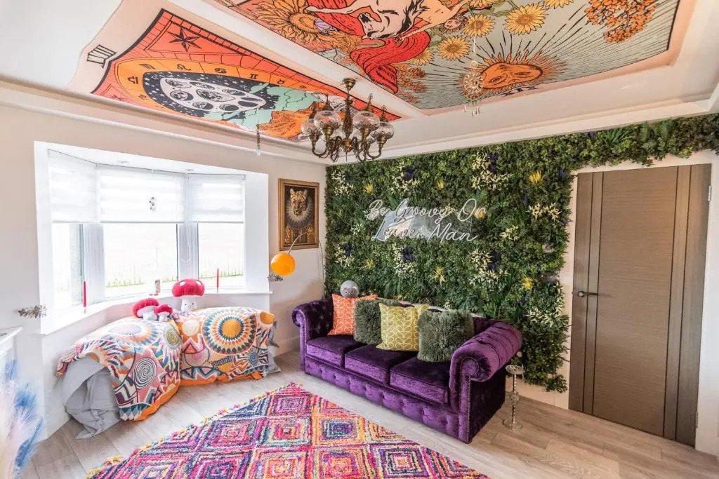 Stunningly Refurbished 1 bed Home on the N/e Coast