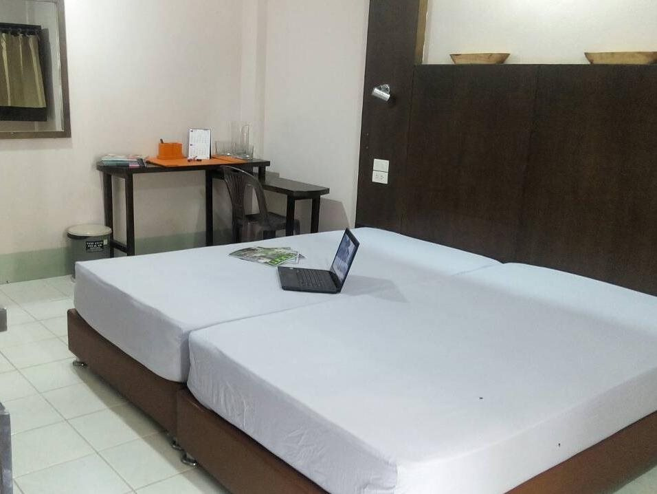 Zwahotel Amnatcharoen