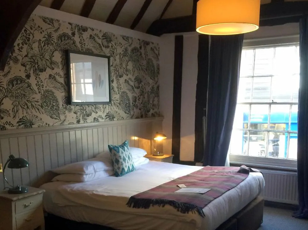 White Hart Hotel by Greene King Inns