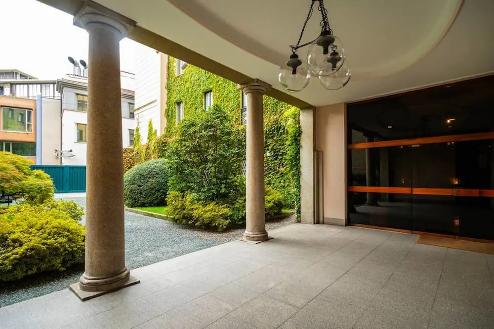 Classy Milanese Stay near Sforza Castle