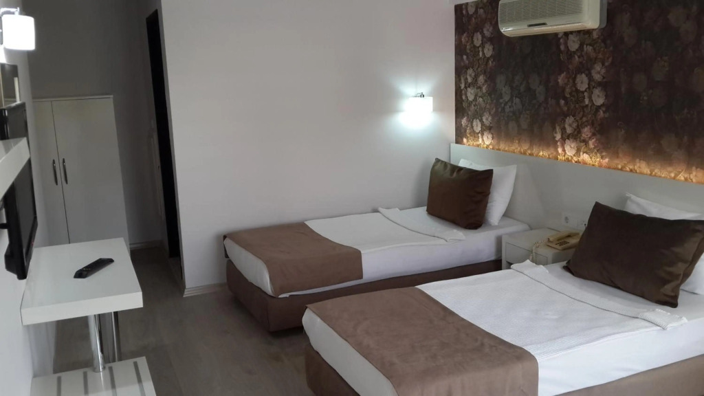 Myra Hotel