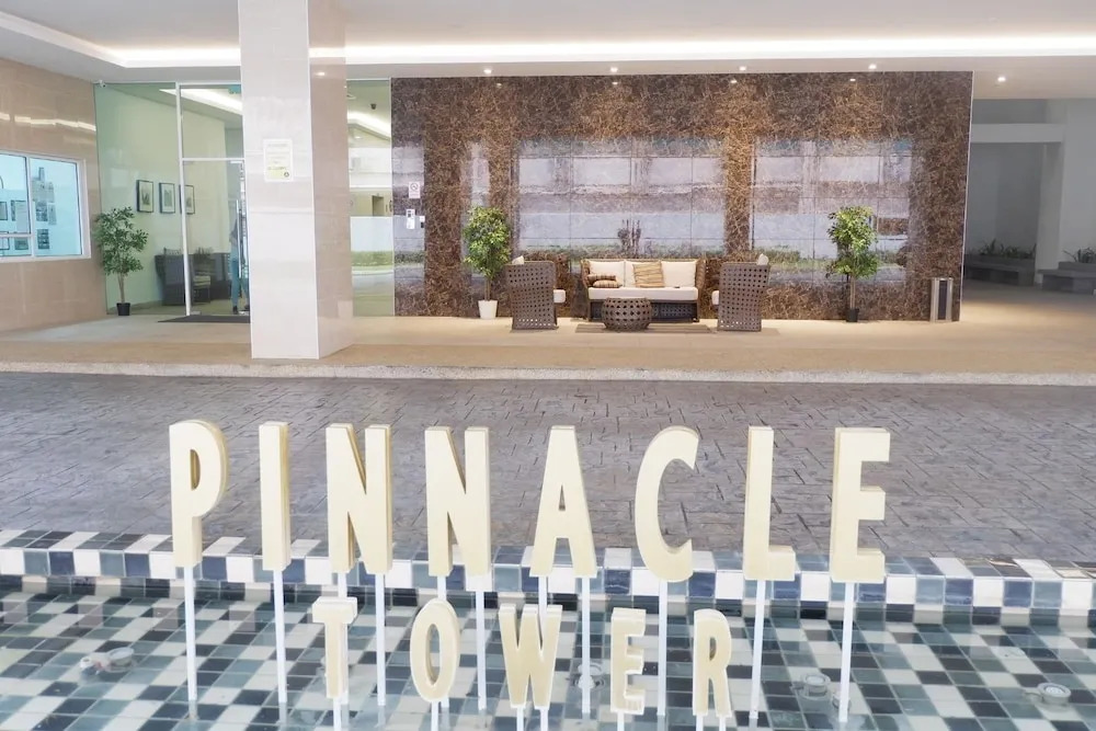 Pinnacle Tower Apartment Stay by Feel Suites
