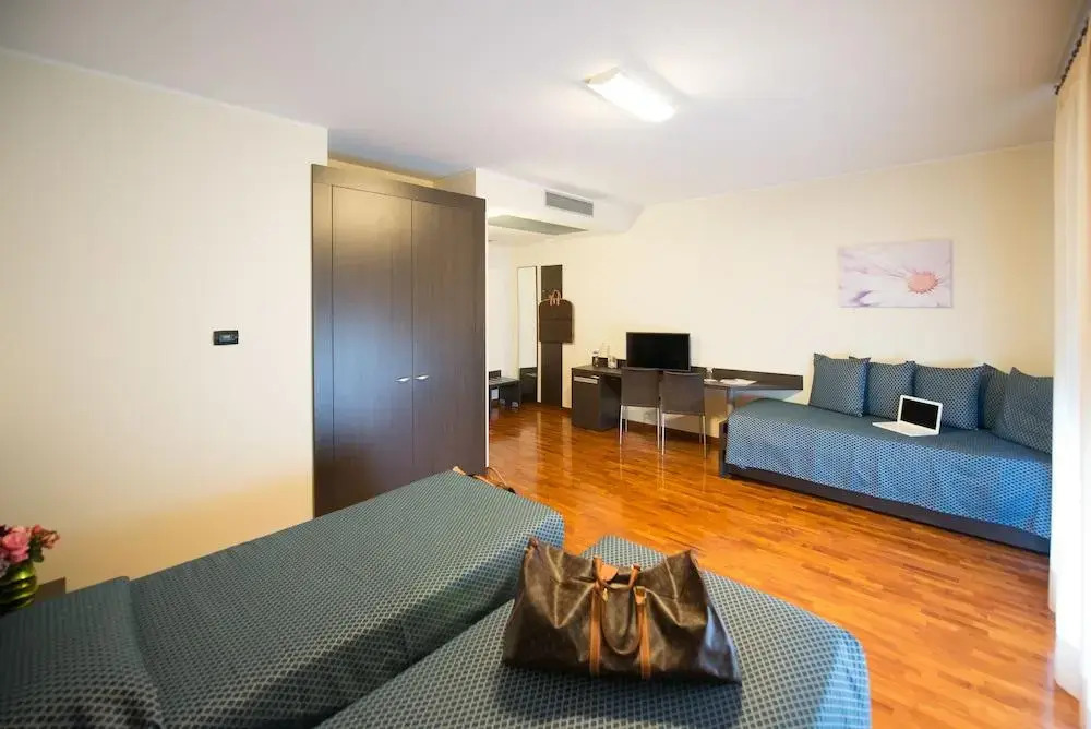 Draconerium Hotel