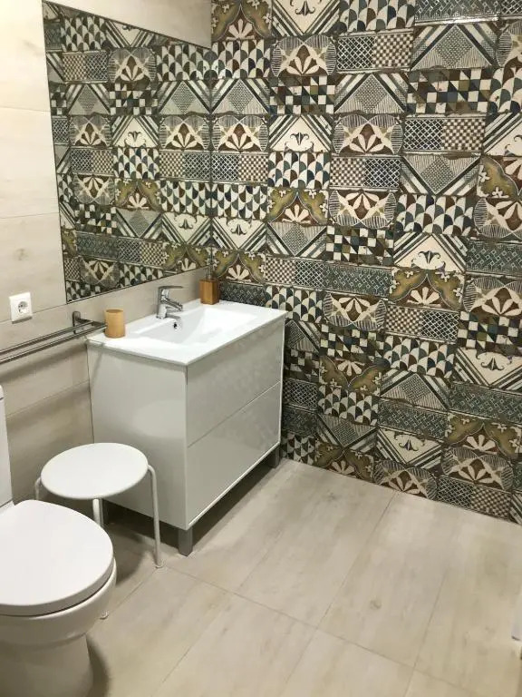 1 de 17 CASA CON JARDÍN PRIVADO A 200m DE LA PLAYA.