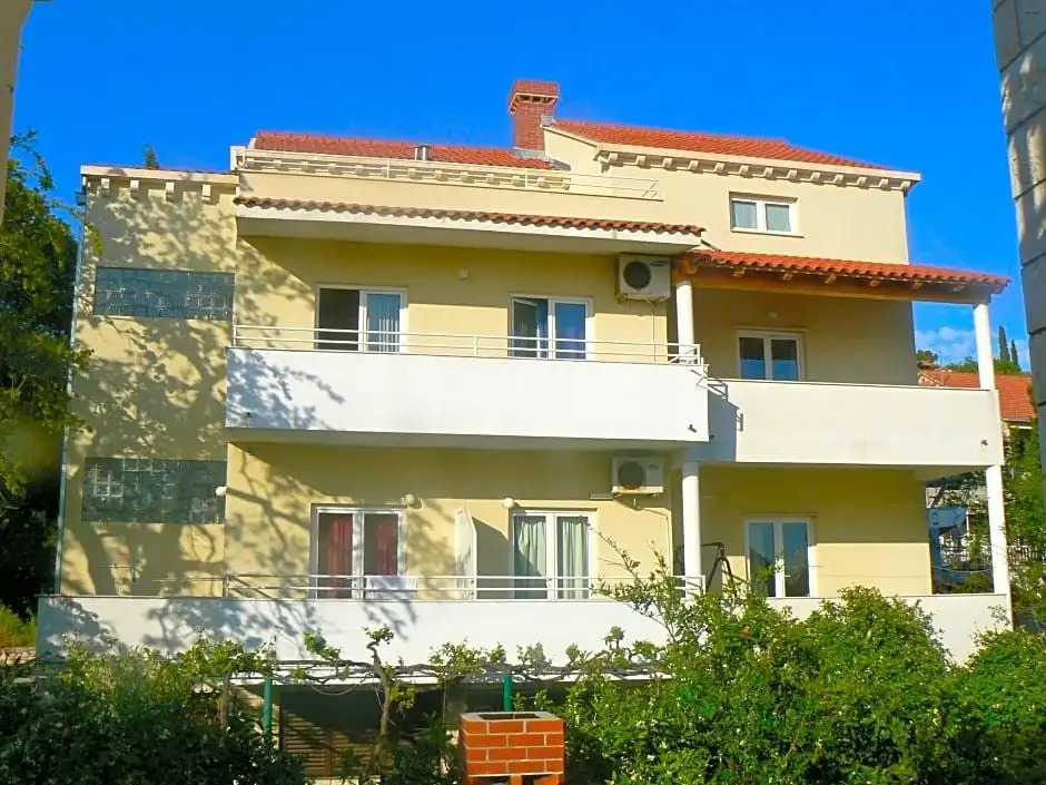 Apartments Zecevic