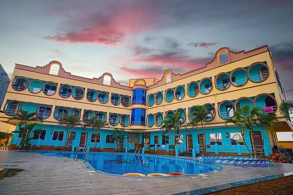 Aqua Marina Drive Inn