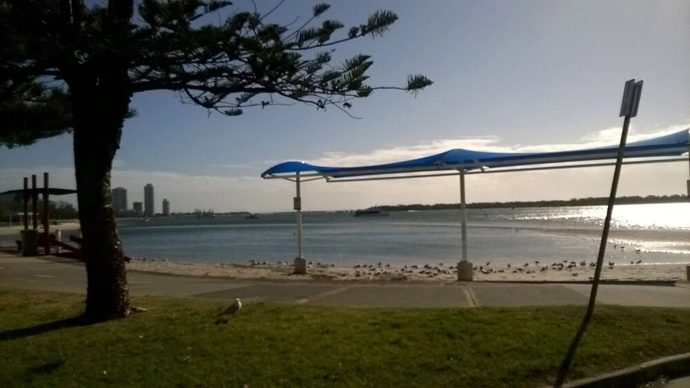 Grand Hotel Apartments Gold Coast by owner