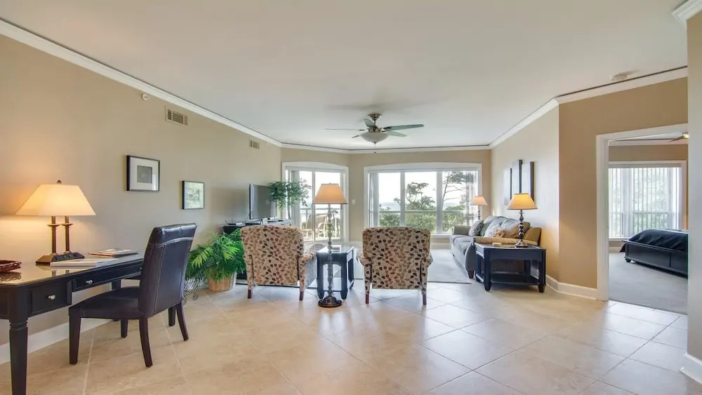 3402 Windsor Court South 2 Bedroom Villa