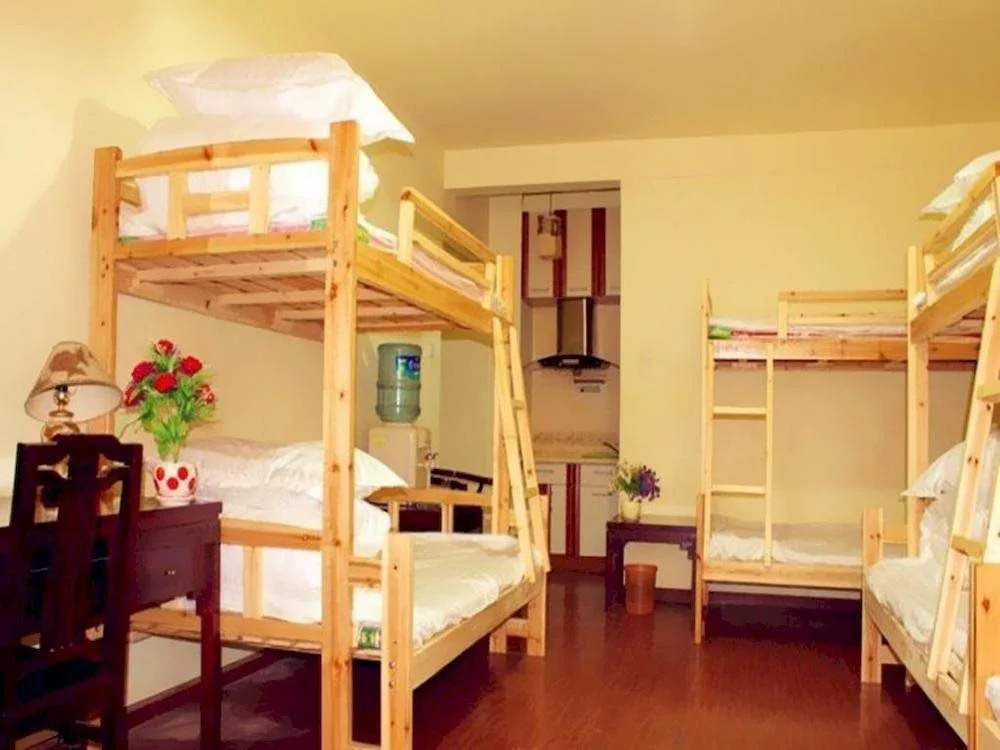Quanyou Hostel