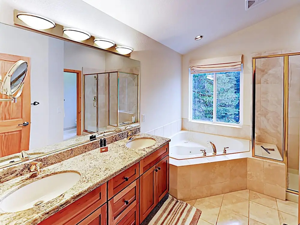 12205 Truckee - 3 Br Home