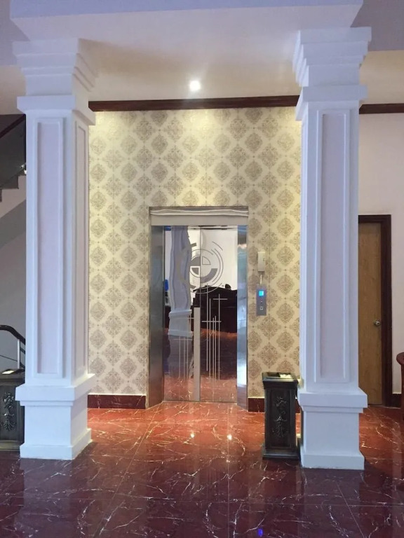 HOANG TRUNG HOTEL - Cô Tô