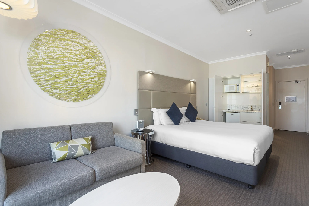 Clarion Suites Gateway