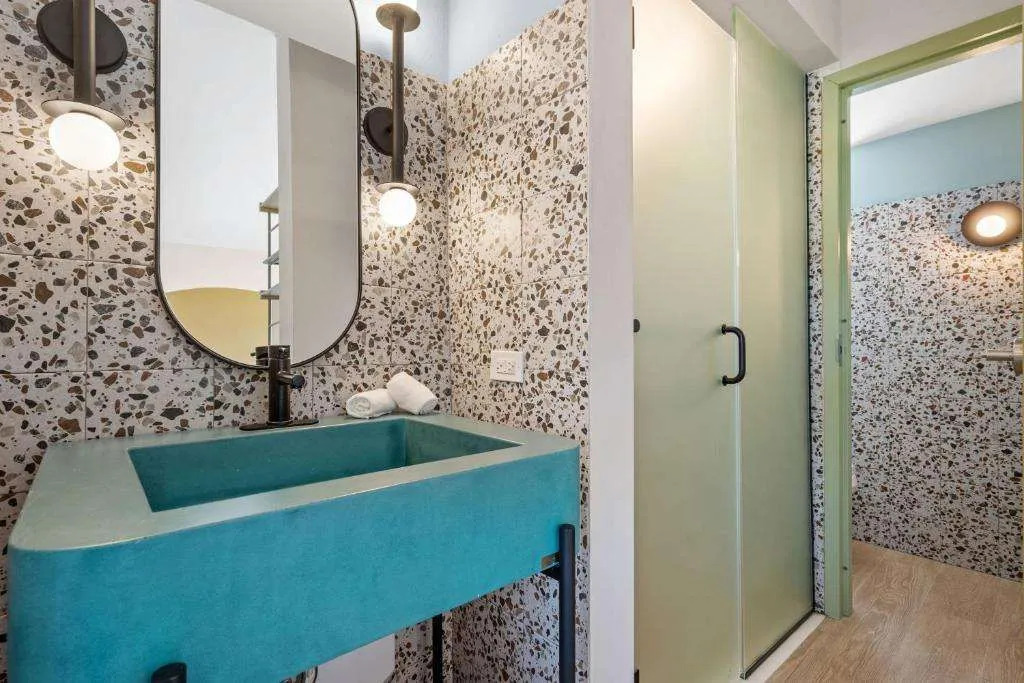 HiBird- Apartment and Suites Hotel