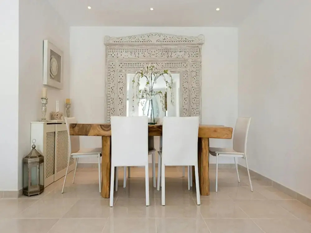 Villa in Porroig with Stunning Sea Views