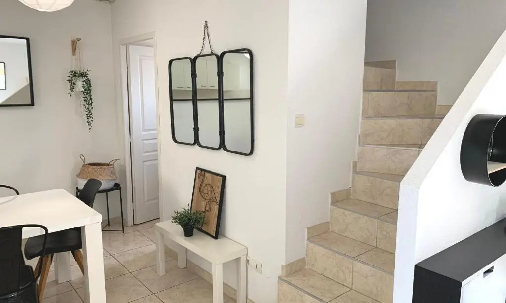 Maison T4 -Jardin+ Parking+ Clim -Proche Remparts