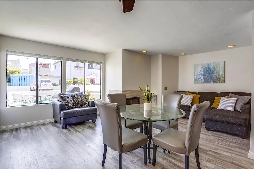 Beach Style 2 2 Bedrooms 2 Bathrooms Condo