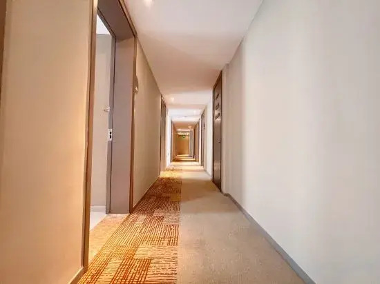 Homeinn · neo (Ulanqab Jining South Station Central Square)